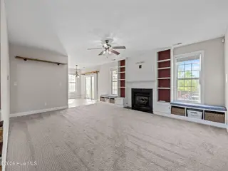 118 Farmington Drive, Richlands, NC 28574 – photo 17: Living
