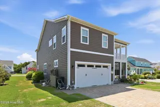 208 Bogue Harbor Court, Newport, NC 28570 – photo 5: 6-web-or-mls-IMG_8210_edit