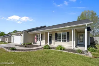 300 Carlisle Court, Jacksonville, NC 28540 – photo 3: 3-web-or-mls-03 (1)