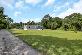 1784 N.C. Hwy-172, Sneads Ferry, NC 28460 — 3-bedroom manufactured home, Sneads Ferry, NC, photo 3 of 28