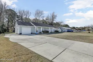 780 Old Folkstone Road, Sneads Ferry, NC 28460 – photo 4: 44-web-or-mls-6G8A4846