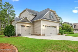 140 Broom Sedge Lane, Southern Pines, NC 28387 – photo 21: 3 Car Garage