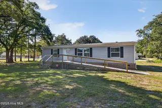 202/234 Sloop Point Road, Hampstead, NC 28443 — 4-bedroom manufactured home, Hampstead, NC, photo 3 of 55: 202SloopPointRoad-5