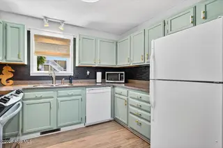 292 E Second Street, Ocean Isle Beach, NC 28469 – photo 16: 292 E Second Street