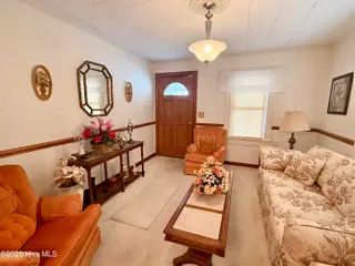 406 Craven Street, Beaufort, NC 28516 – photo 4: Entry
