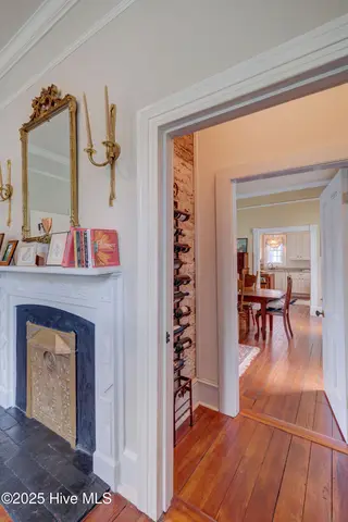 214 Nun Street, Wilmington, NC 28401 – photo 21: Hallway