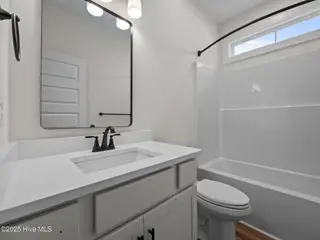 128 Pine View Boulevard, Beaufort, NC 28516 – photo 19: Guest Bath