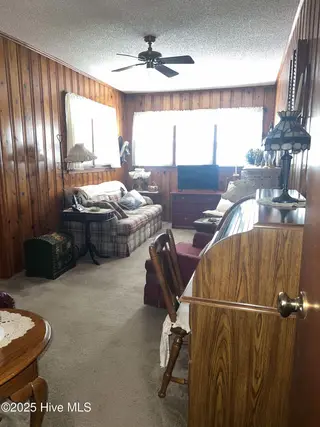 215 Nunn Street, Havelock, NC 28532 – photo 15: Den 5