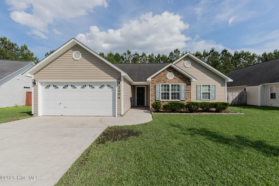 2004 W T Whitehead Drive, Jacksonville, NC 28546 – photo 1 of 50: Front