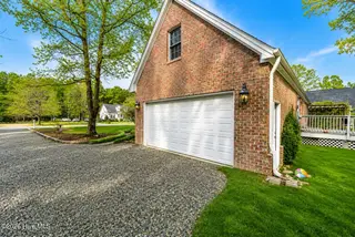 121 E Pointe Road, Rocky Point, NC 28457 — 3-bedroom home in River Hills, Rocky Point, NC, photo 23 of 33