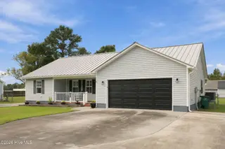 107 Fodder Drive, Hubert, NC 28539 — 3-bedroom home in Ole Mill Village, Hubert, NC, photo 3 of 59: 03_Front_Garage
