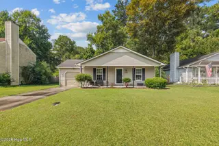 324 Lee Drive, Havelock, NC 28532 – photo 3: 2