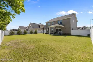 920 Megan Drive, Greenville, NC 27834 – photo 6: 20-web-or-mls-IMG_0009 (1)