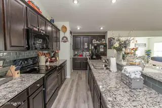 2086 Castlebridge Court NW, Calabash, NC 28467 — 3-bedroom home in Spring Mill, Calabash, NC, photo 19 of 59: kitchen 2