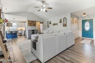 233 Merin Height Road, Jacksonville, NC 28546 – photo 5: 5-web-or-mls-IMG_0132