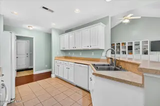 1009 Stonesthrow Court, Leland, NC 28451 — 3-bedroom home in Grayson Park, Leland, NC, photo 12 of 64: 27-www.kahunaphoto.com-04820DSC04820