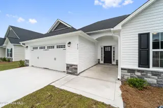 412 Montgomery Drive, Jacksonville, NC 28546 – photo 2: DSC07349