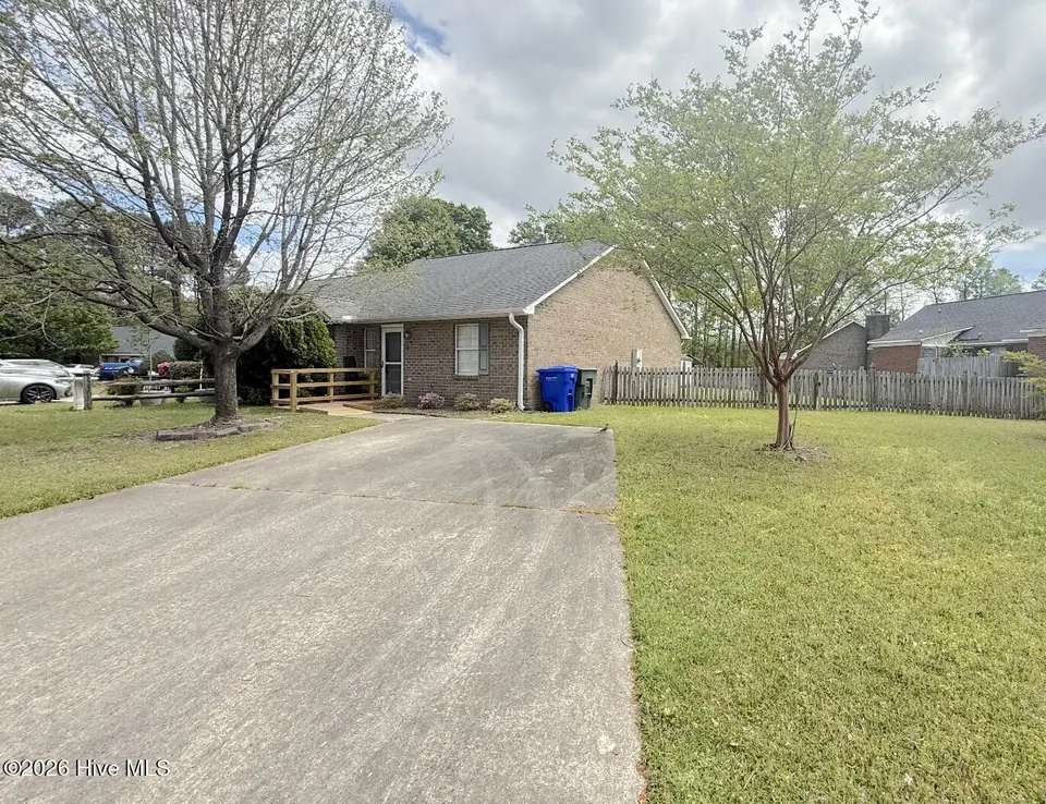 1107 Holden Drive B, Greenville, NC 27858 — 2-bedroom townhome in Summerhaven, Greenville, NC, photo 1 of 13: Screen Shot 2026-04-08 at 3.52.42 PM