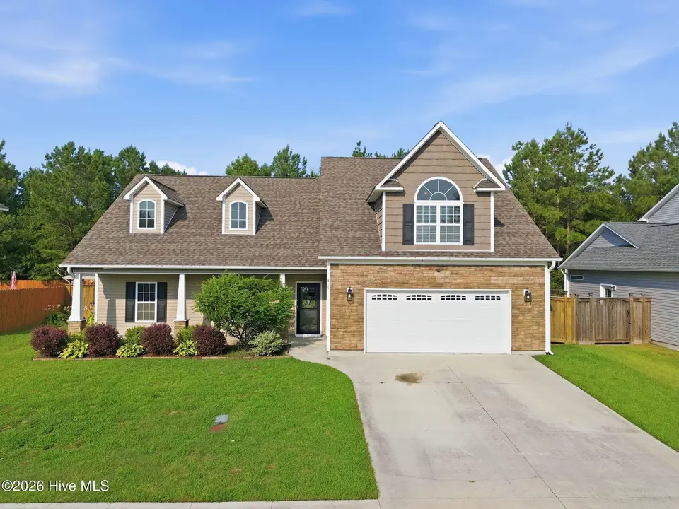 815 Tuscarora Trail, Jacksonville, NC 28546 – photo 1 of 40