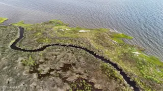 239 98 Garbacon Drive, Beaufort, NC 28516 – photo 11: DJI_20250805092122_0317_D