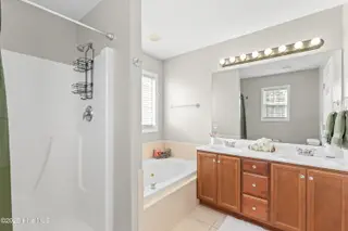 141 Weste Avenue, Jacksonville, NC 28540 – photo 23: Primary Bath