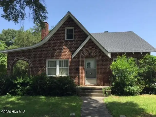 913 E Mulberry Street, Goldsboro, NC 27530 – photo 1 of 1: FRONT OF HOME