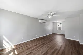 518 Ruth Avenue, New Bern, NC 28560 – photo 4: Living RM