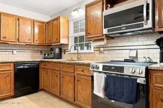2623 Thomas Langston Road, Winterville, NC 28590 – photo 12: 38-web-or-mls-IMG_0059 - Copy