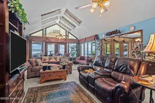 138 White Oak Bluff Road, Stella, NC 28582 – photo 14: 52-web-or-mls-1S3A9061