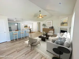 121 Earnest Way, Kenly, NC 27542 – photo 8: 121earnestwaykenlylrandkitchen