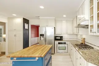 121 Gull Harbor Drive, Newport, NC 28570 – photo 18: Kitchen
