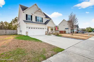 305 Hidden Oaks Drive, Jacksonville, NC 28546 – photo 2: 02