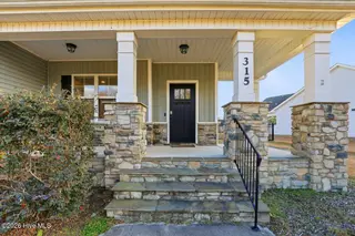 315 Kingston Circle, Goldsboro, NC 27530 – photo 4: 04-315 Kingston Cir-4