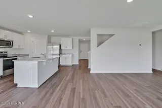 1221 Inner Banks Lane 464, Jacksonville, NC 28546 – photo 16: Similar to
