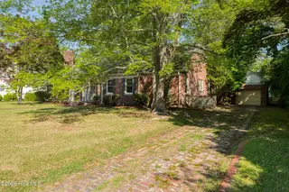 306 S Howard Circle, Tarboro, NC 27886 – photo 2: Front View