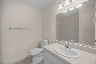 1008 Penncross Drive, Greenville, NC 27834 — 3-bedroom home in Meadow Woods, Greenville, NC, photo 12 of 17