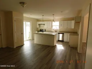 380 Grants Creek Road, Jacksonville, NC 28546 – photo 7: DSCN7686