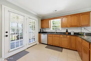 135 Tifton Circle, Cape Carteret, NC 28584 – photo 12: 10-web-or-mls-IMG_6505