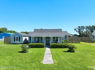 899 Island Road, Harkers Island, NC 28531 – photo 1: 1-web-or-mls-899 Island Rd 001