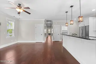 1213 Daisy Court, Holly Ridge, NC 28445 — 3-bedroom home in Neighborhoods of Holly Ridge, Holly Ridge, NC, photo 7 of 36: daisy-7
