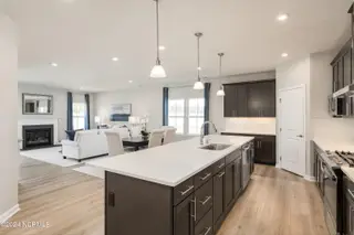 1250 Middle Crest Drive NE, Bolivia, NC 28422 – photo 10: Kitchen 4
