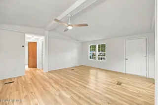 621 Harbor Drive SE, Bolivia, NC 28422 — 3-bedroom manufactured home in Sunset Harbor, Bolivia, NC, photo 13 of 44