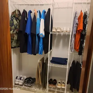 107 Eagle Ridge Drive, Dudley, NC 28333 — 4-bedroom manufactured home in Eagle Ridge, Dudley, NC, photo 12 of 17: Primary Closet