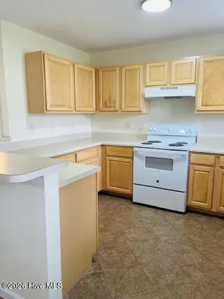 312 Comanche Trail, Havelock, NC 28532 – photo 10: IMG_6097