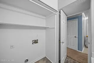 70 Barnes Street, Greenville, NC 27858 – photo 8: 8-web-or-mls-BLS_0015