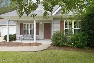 104 Uster Court, New Bern, NC 28562 – photo 3: 3-web-or-mls-DSC_4710
