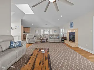 2610 Emerald Drive, Emerald Isle, NC 28594 – photo 11: 2610 Emerald Dr