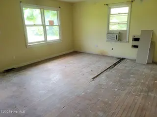 306 Bond Lane, Sneads Ferry, NC 28460 — 4-bedroom home, Sneads Ferry, NC, photo 4 of 10