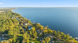 204 Lakeshore Drive, Lake Waccamaw, NC 28450 — 2-bedroom home, Lake Waccamaw, NC, photo 4 of 57: mls-DJI_0082 copy