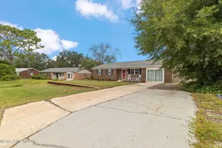 206 Cathay Road, Wilmington, NC 28412 – photo 4: 5-web-or-mls-811A4003